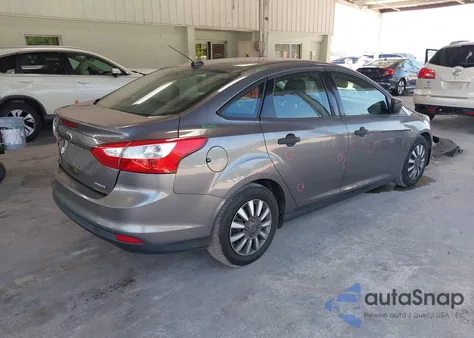2013 Ford Focus S from USA, damaged, VIN 1FADP3E26DL187358